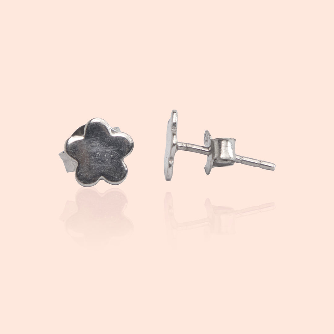 Simply Flower Silver Studs