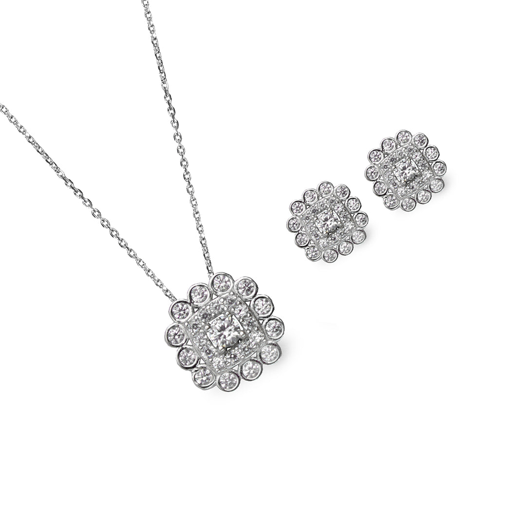 Attractive White Stone Pendant Set