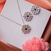 Beautiful Daisy Pendant Set