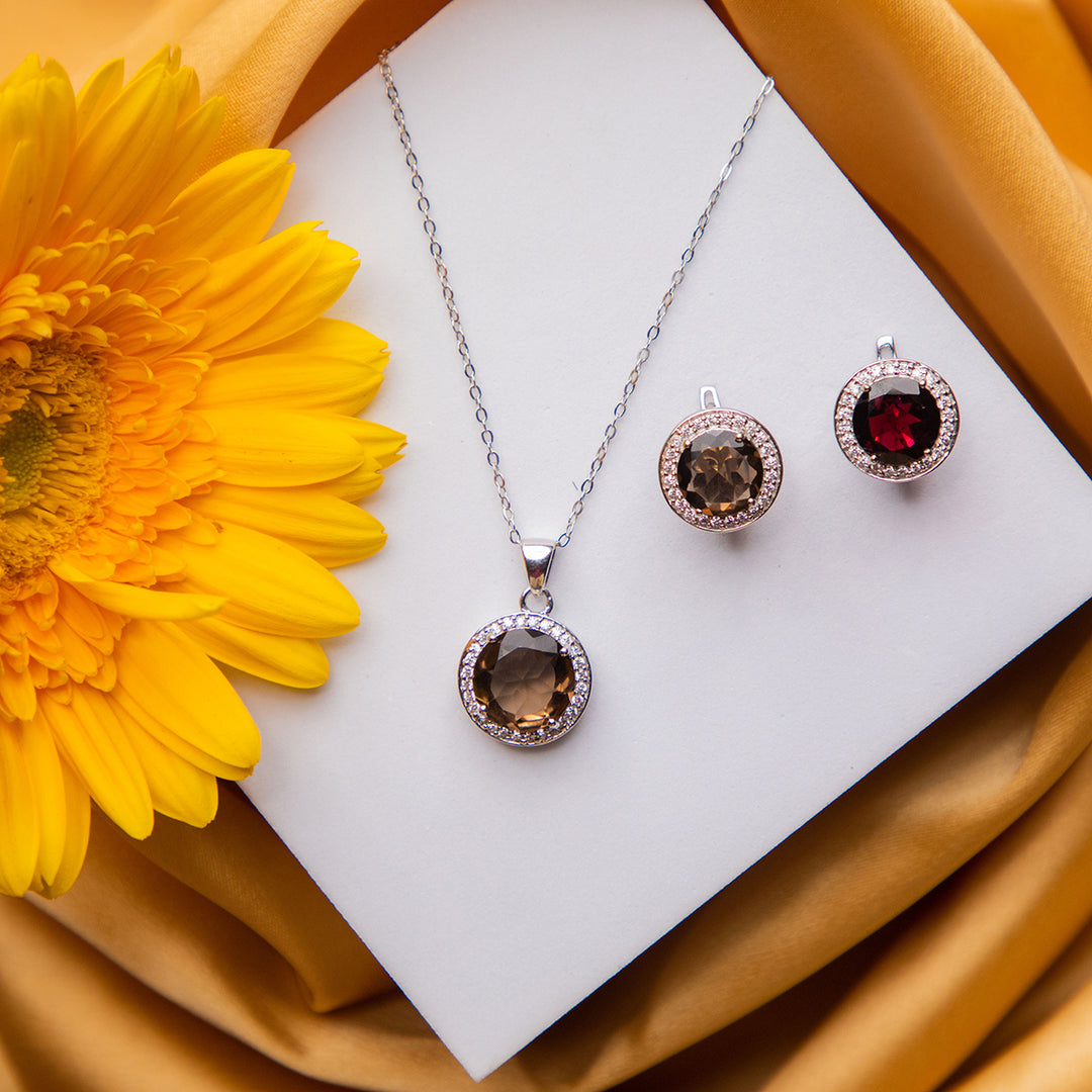 Embellished Circular Brown Stone Pendant Set