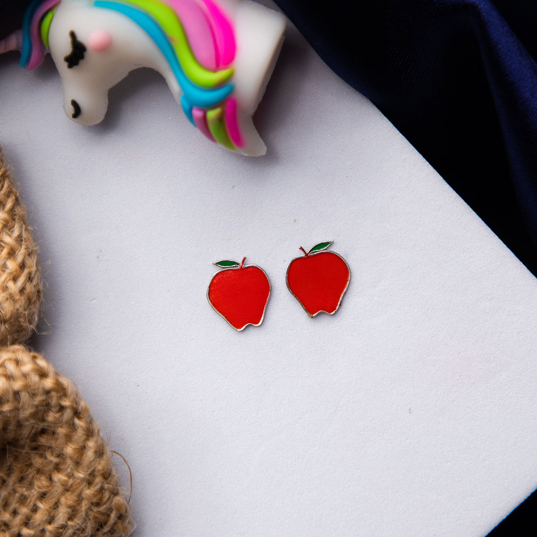 Snow White & the Apple Pendant Set