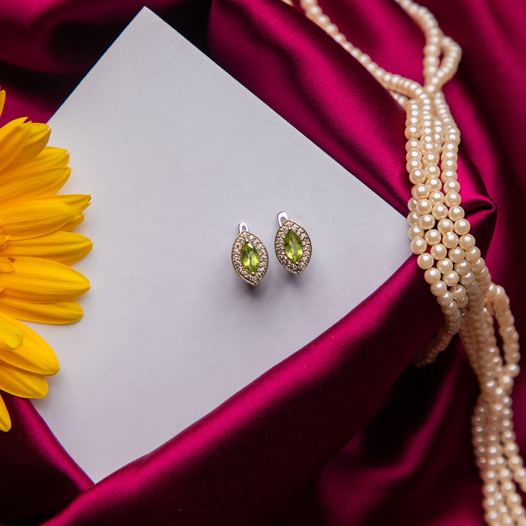 Green Stone Pendant Set in 925 Sterling Silver