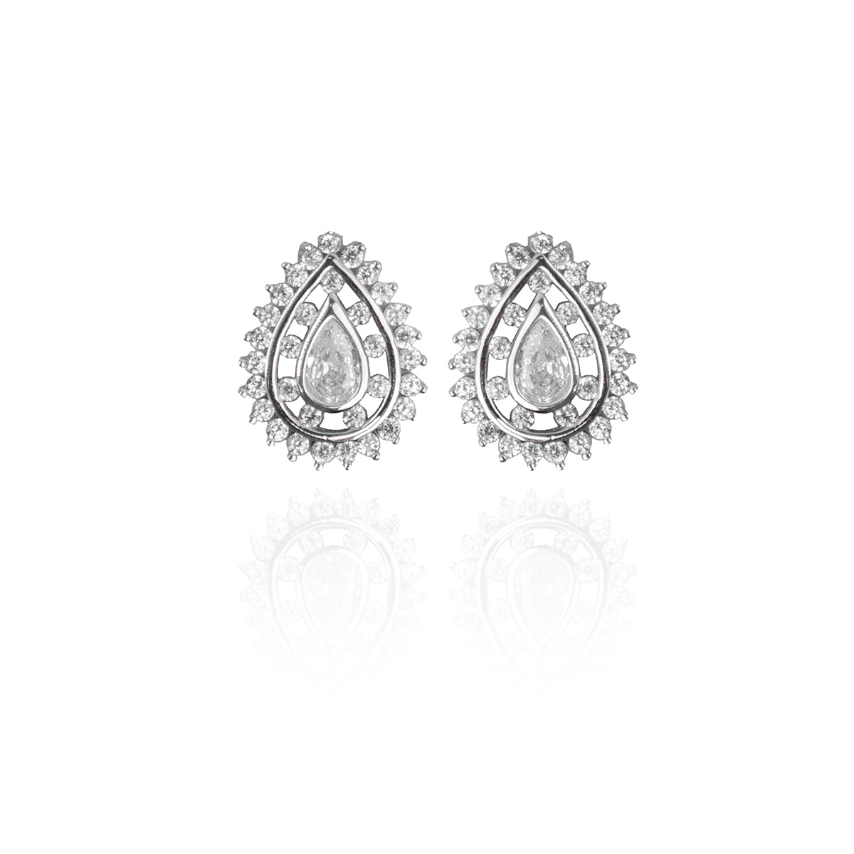 Exquisite White Stone Pendant Set