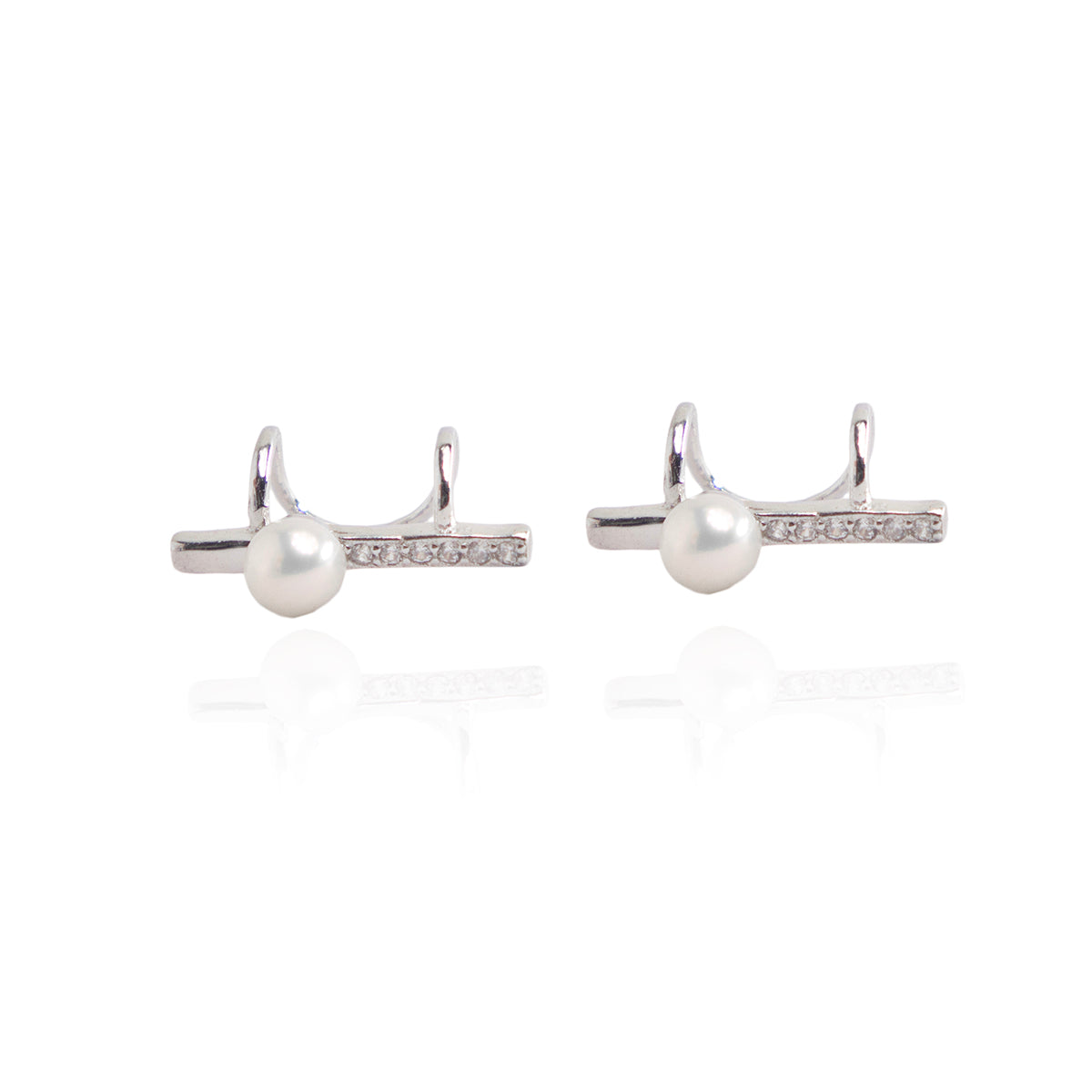Eyecatching Embellished Pearl Earcuffs