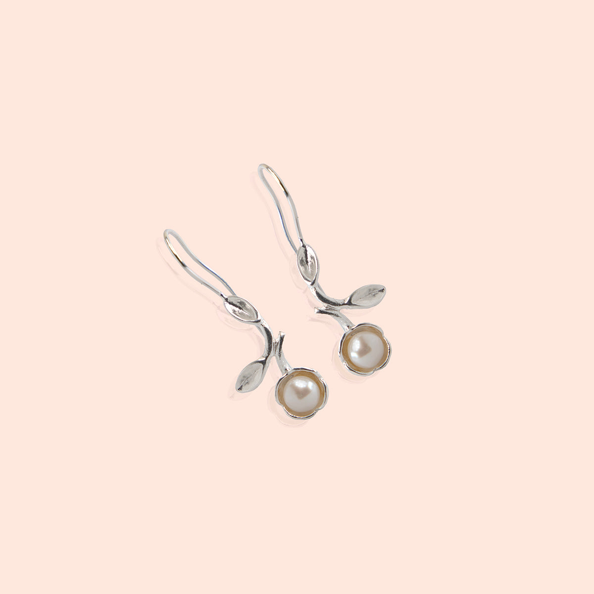 White Rose Elegant Pearl Earrings